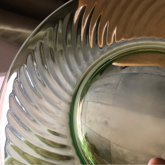 3 Vintage Vaseline Or Uranium Plates Depression Glass - Picture 5 of 6